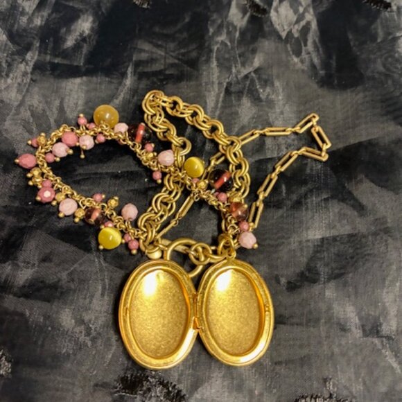 Dragonfly Locket gold tone Bracelet - Picture 2 of 2